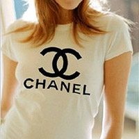 Chanel-tröja